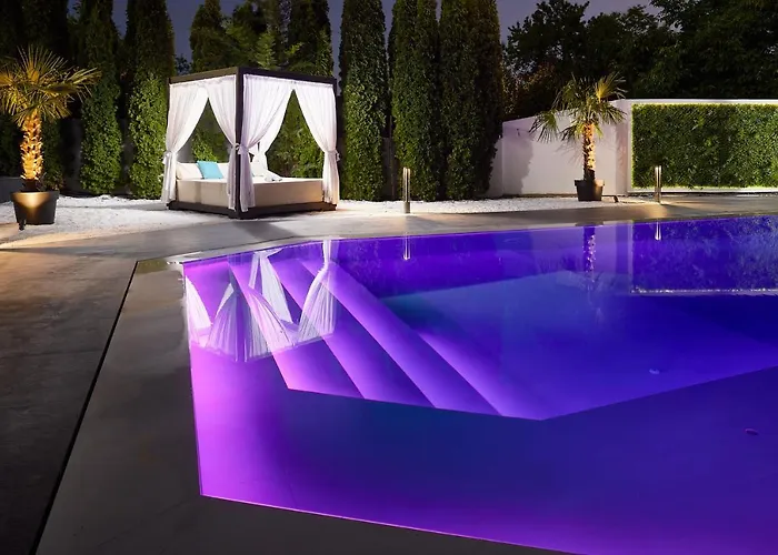 Lumiere Апартаменты *