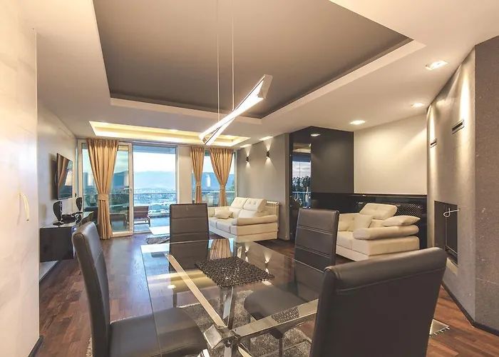 Lumiere Скопье